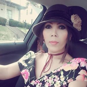 Meet your Posher, Faye